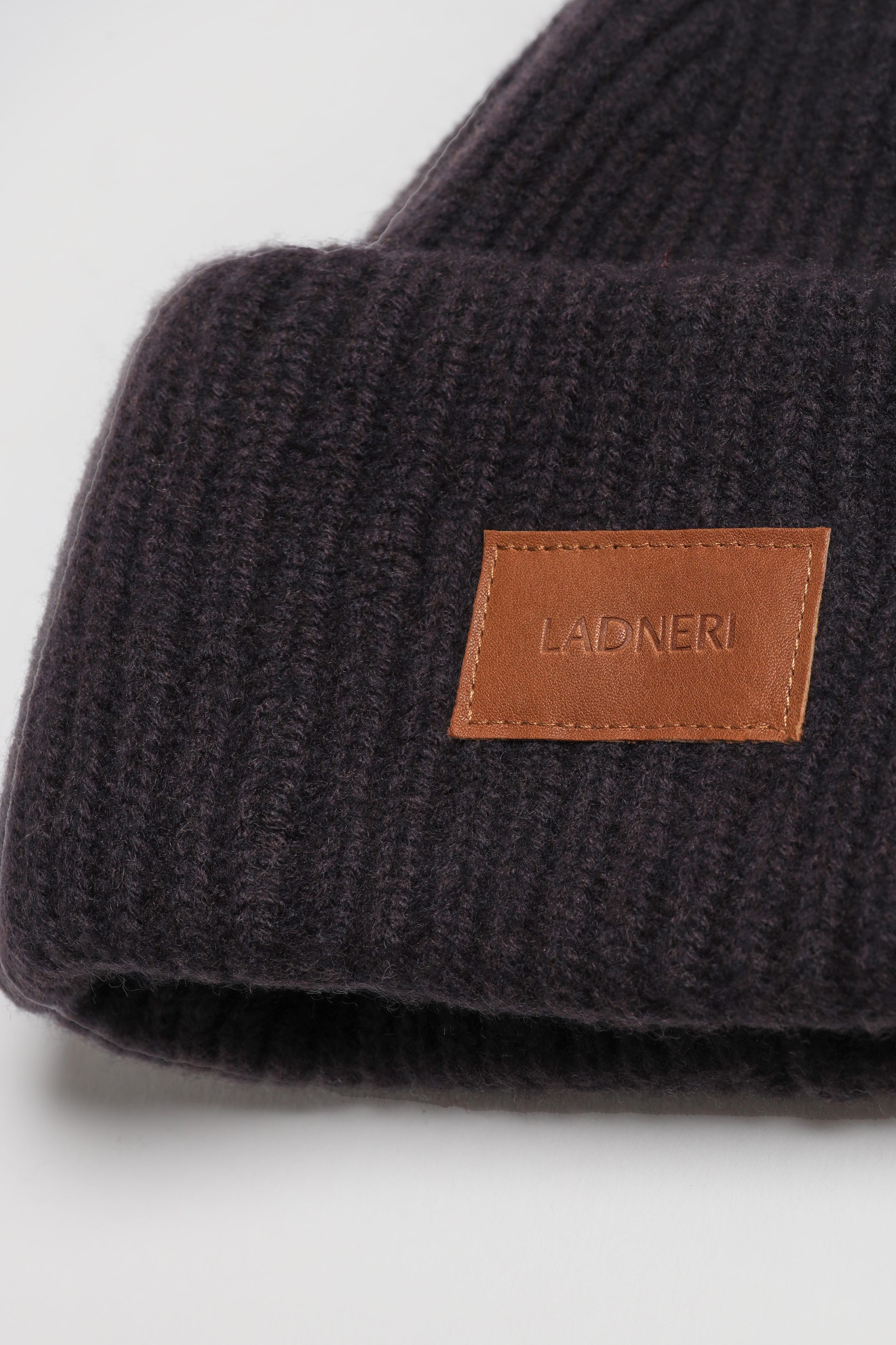 Aspen Hat in MahoganyLadneri - Anita Hass