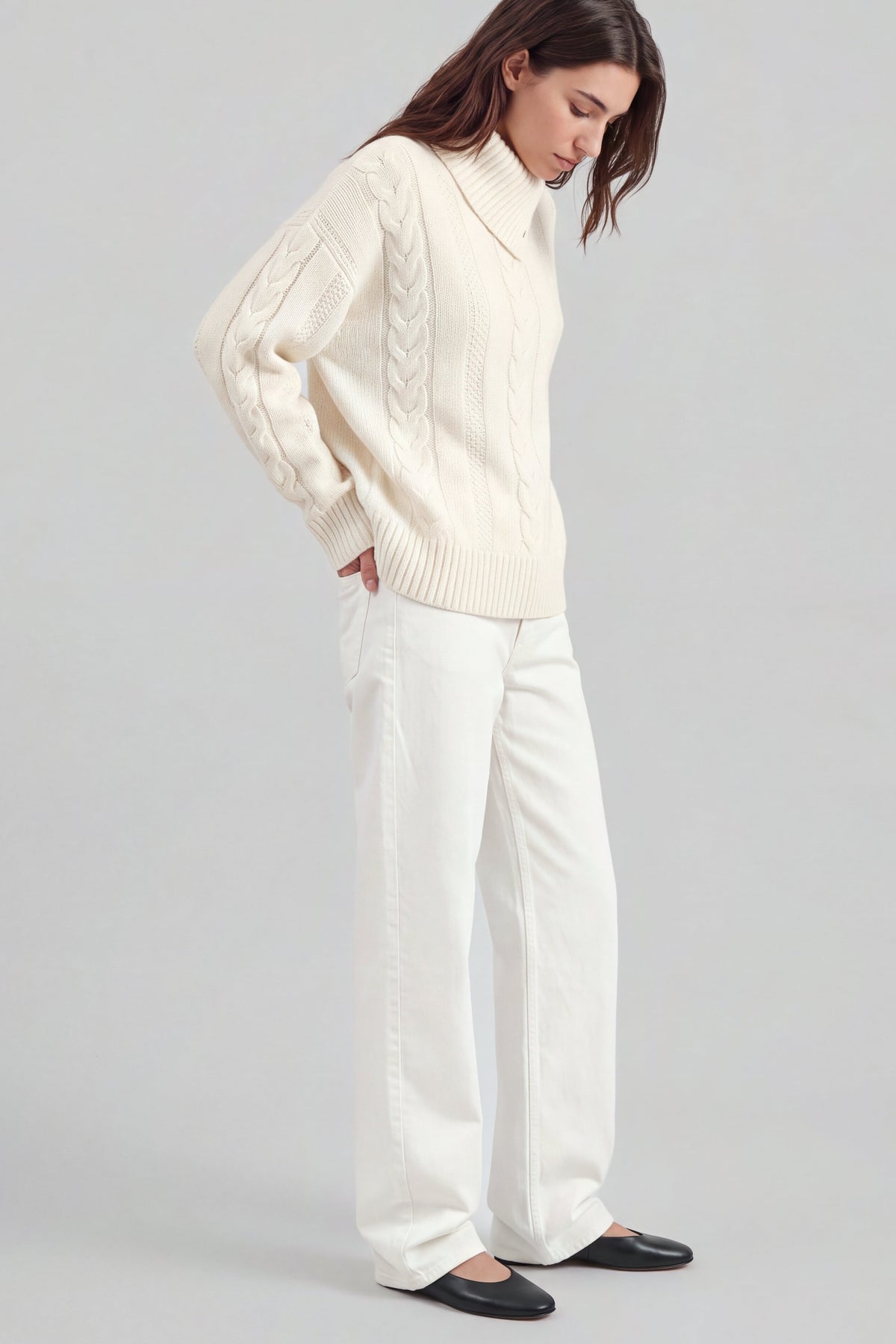Pullover Nappa in Ivory Ladneri – Model ist 1,78 m groß und trägt Gr. S