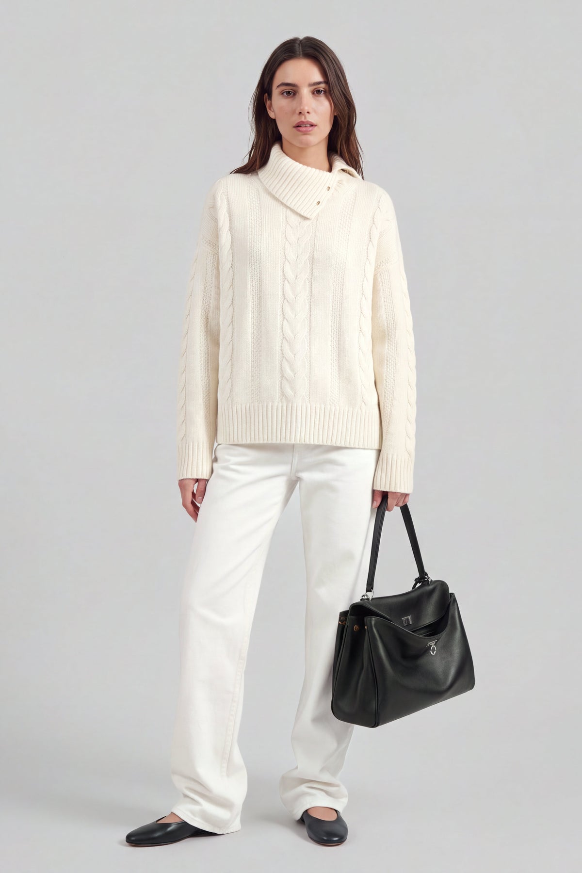 Pullover Nappa in Ivory Ladneri – Model ist 1,78 m groß und trägt Gr. S