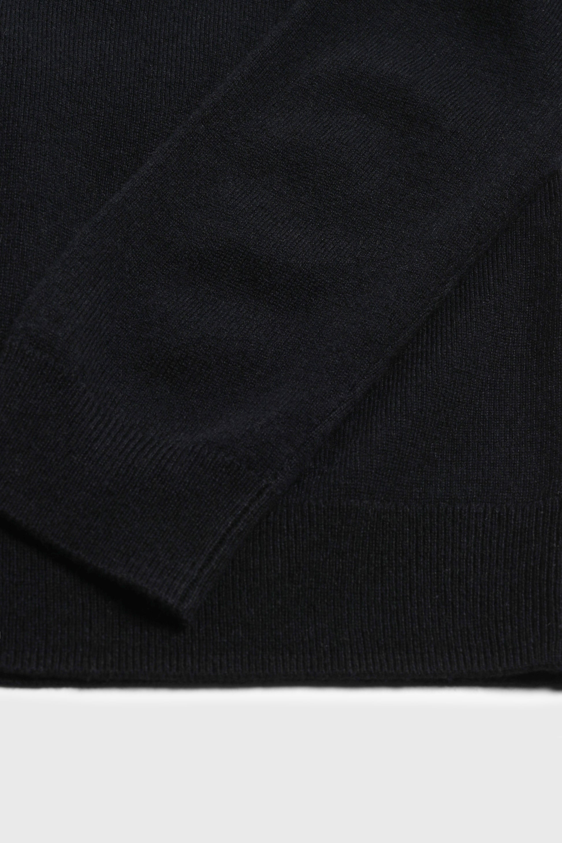 Pullover Pizzo in Schwarz Ladneri