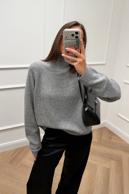 Pull Serena en pierre tricotée