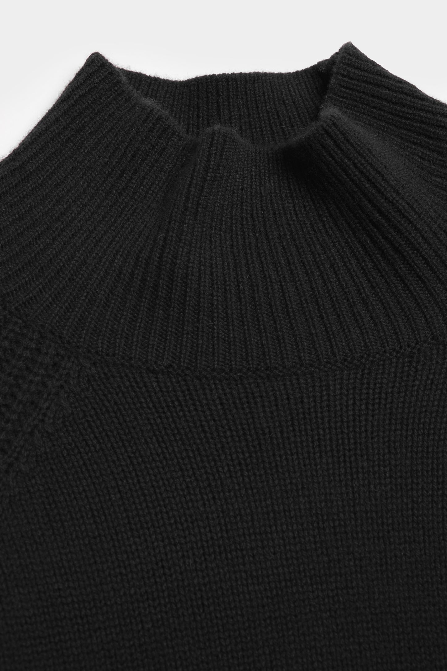 Pullover Serena in Schwarz Ladneri