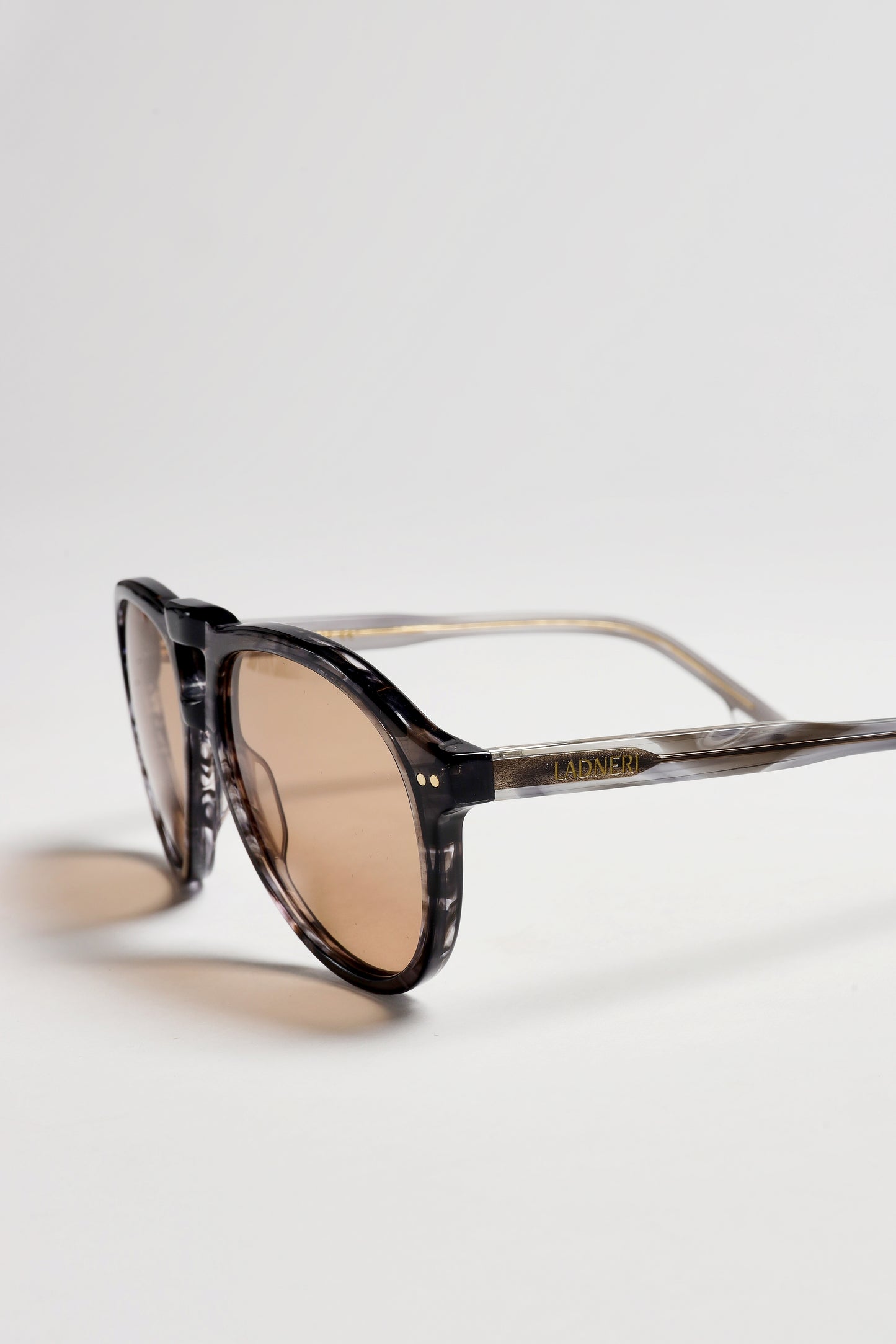 Sonnenbrille Jean in Grau Ladneri