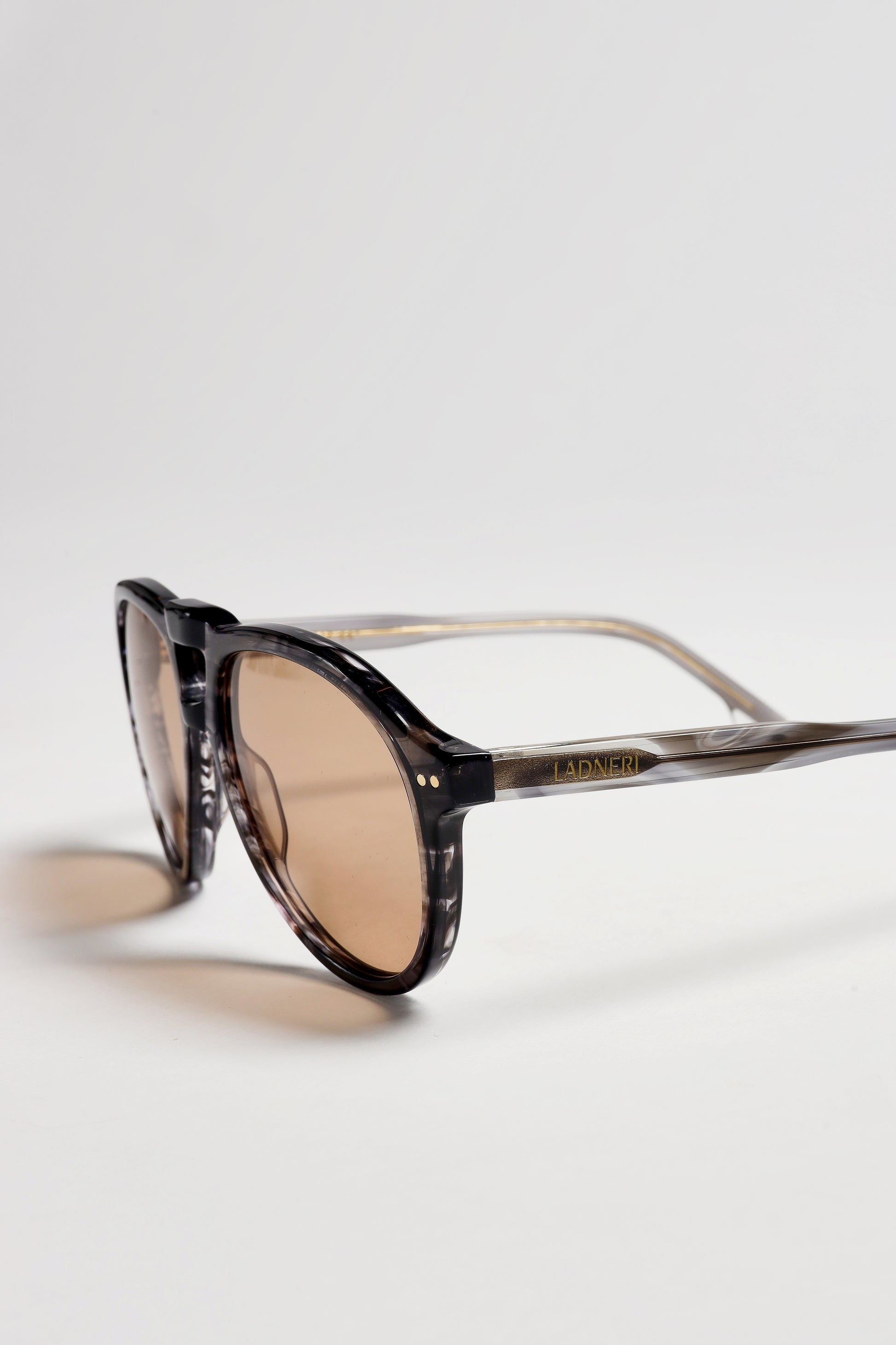 Sonnenbrille Jean in Grau Ladneri