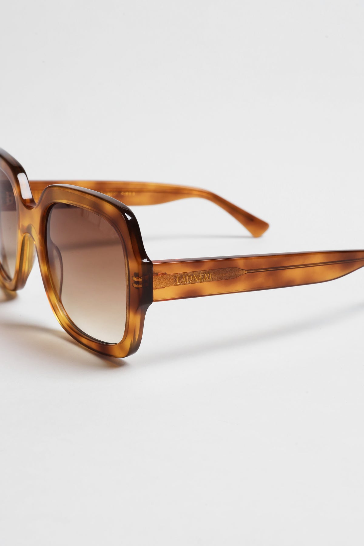 Sunglasses Margaux in Honey