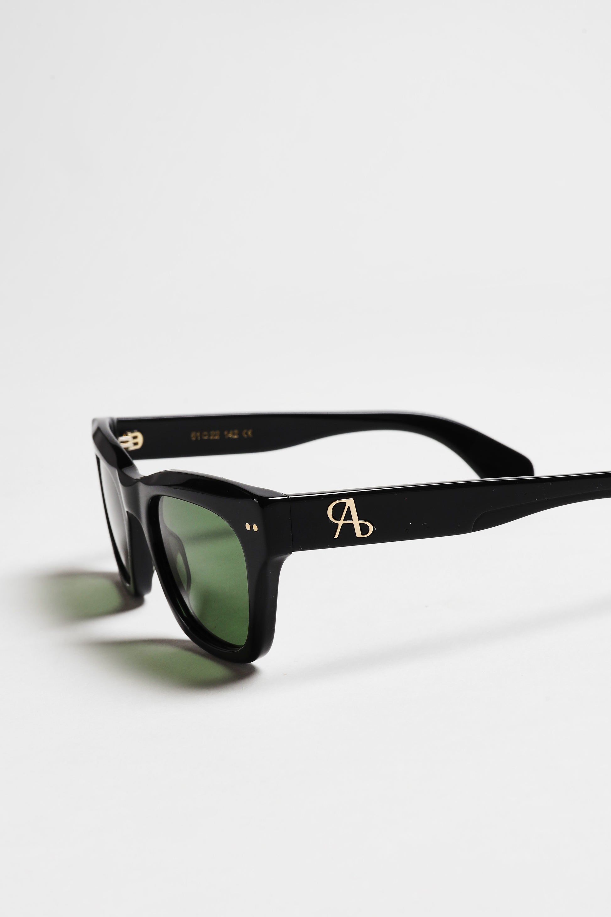 Sonnenbrille Marie in Schwarz Ladneri