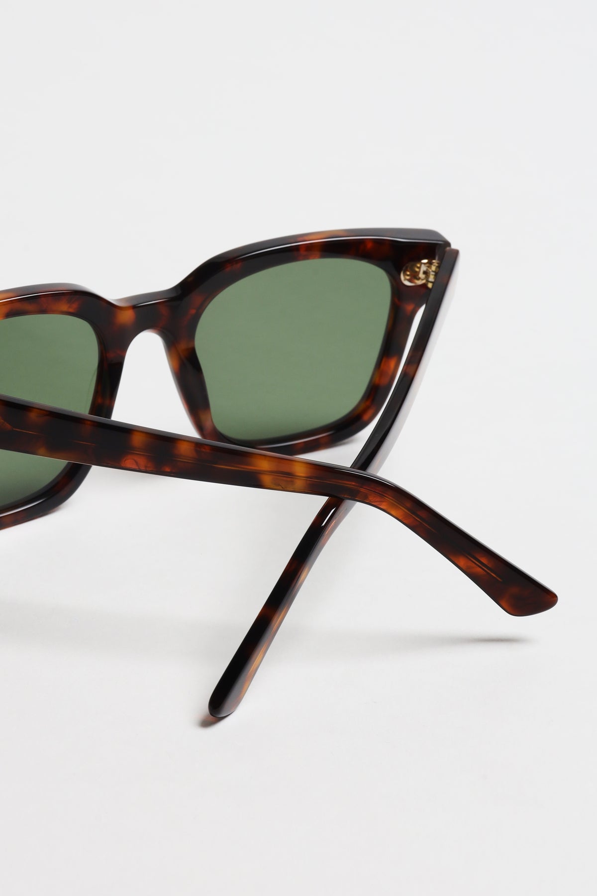 Sunglasses Vera in Tortoise