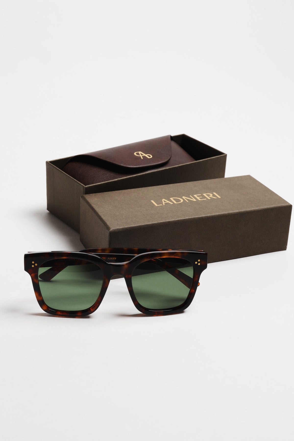 Sunglasses Vera in Tortoise