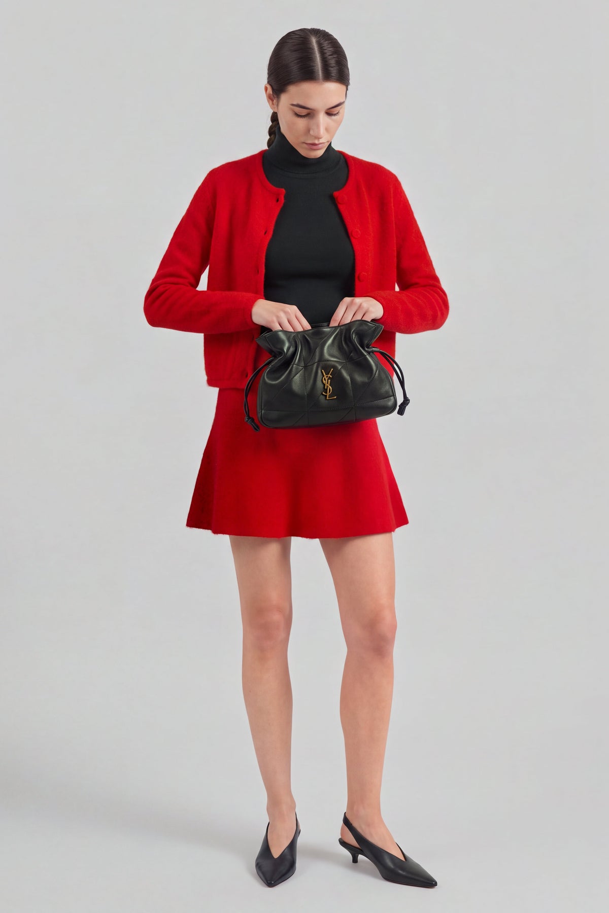 Strick Set in Cranberry Ladneri – Model ist 1,78 m groß und trägt Gr. S