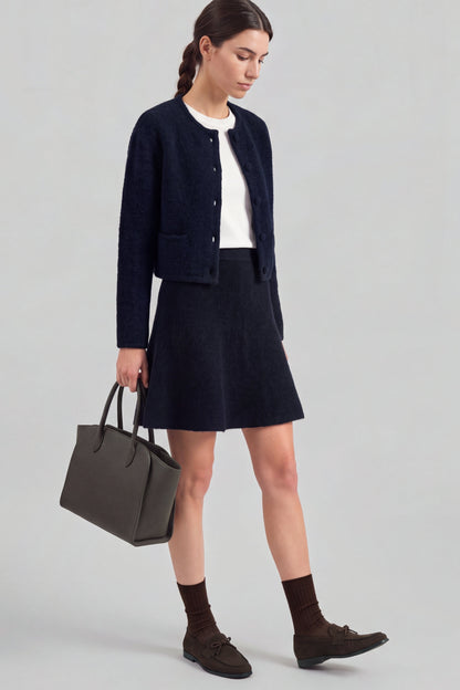 Strick Set in Midnight Ink Ladneri – Model ist 1,78 m groß und trägt Gr. S