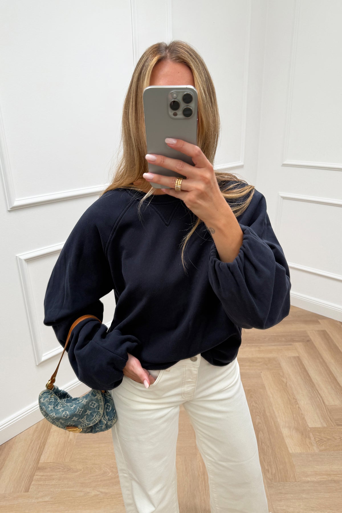 Sweatshirt Marlon in Dark Navy Ladneri