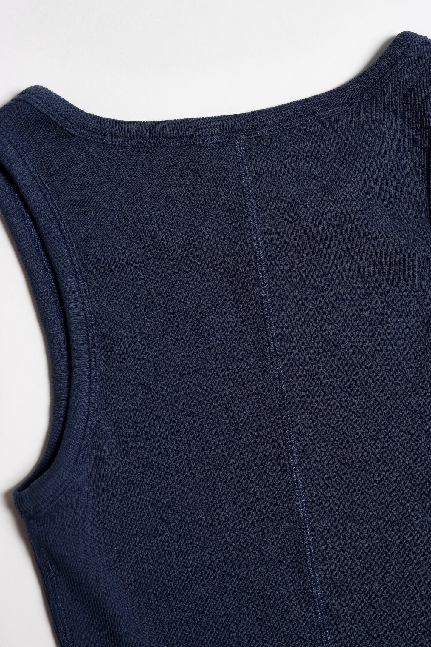 Camiseta sin mangas La Coeur en azul marino oscuro – Ladneri 