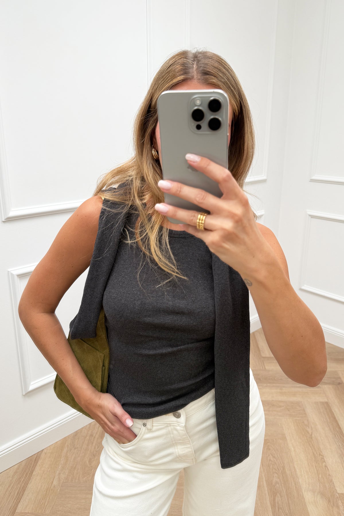 Tank Top La Coeur in Graphite Melange Ladneri