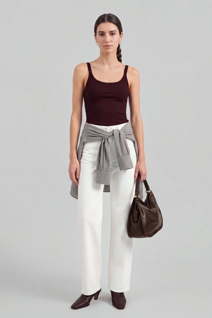 Tank Top Le Mans in Winetasting Ladneri – Model ist 1,78 m groß und trägt Gr. S