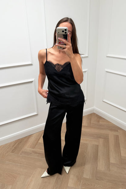 Top Darla in Black