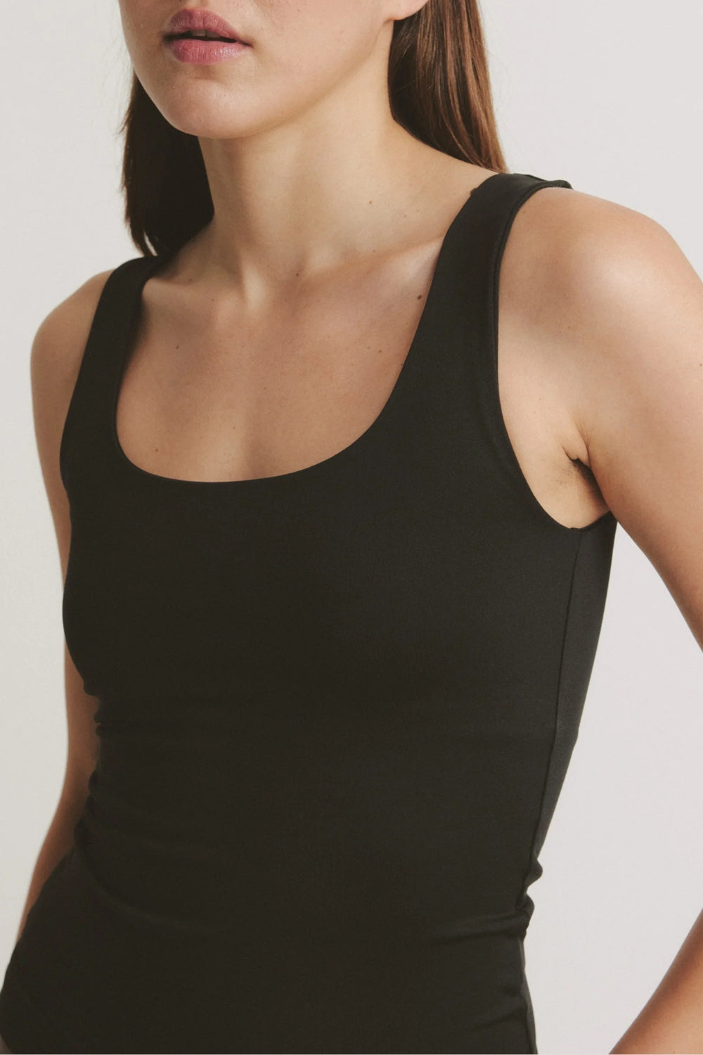 Top Sculpt in Schwarz Ladneri