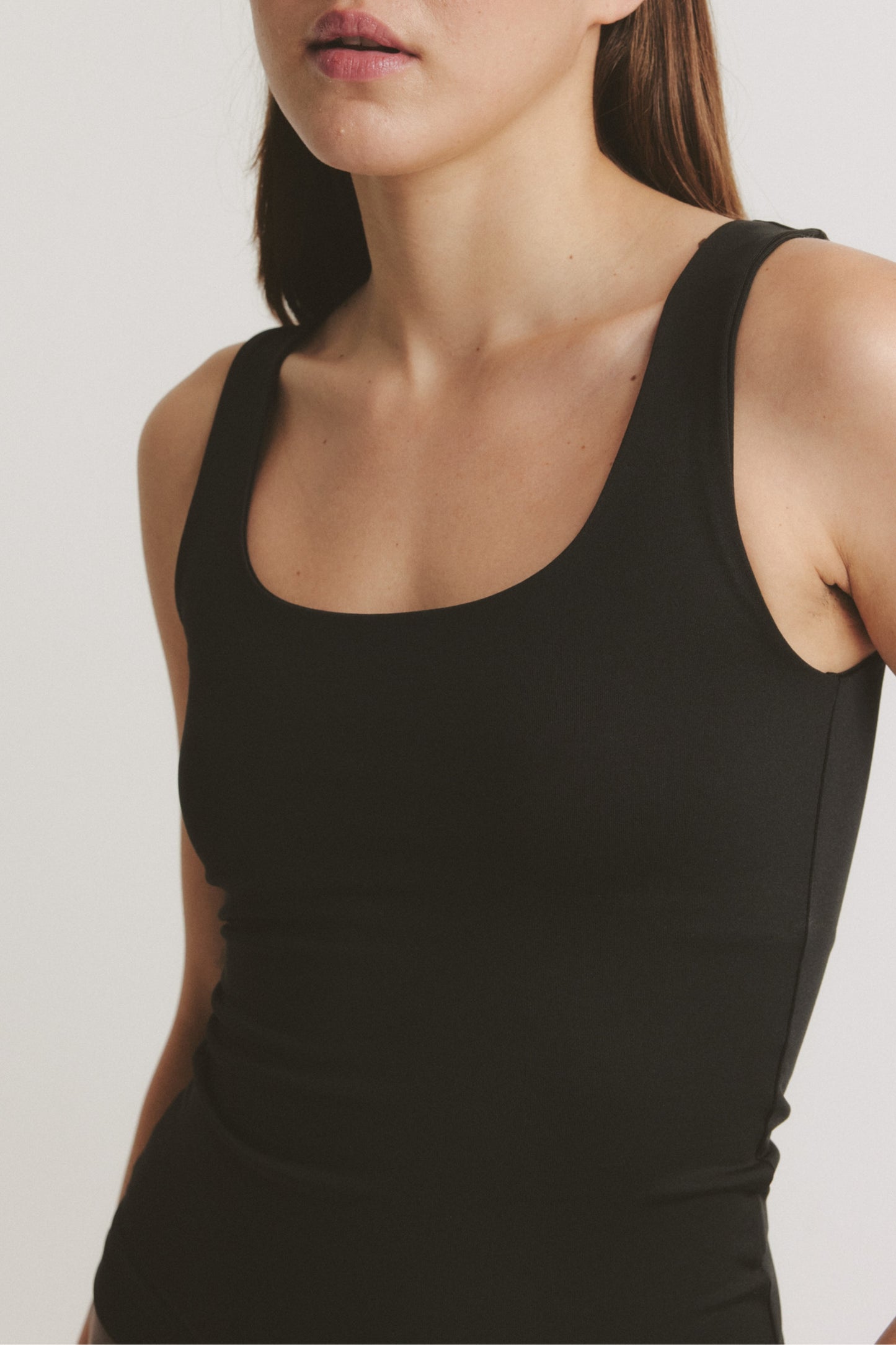 Top Sculpt in Schwarz Ladneri