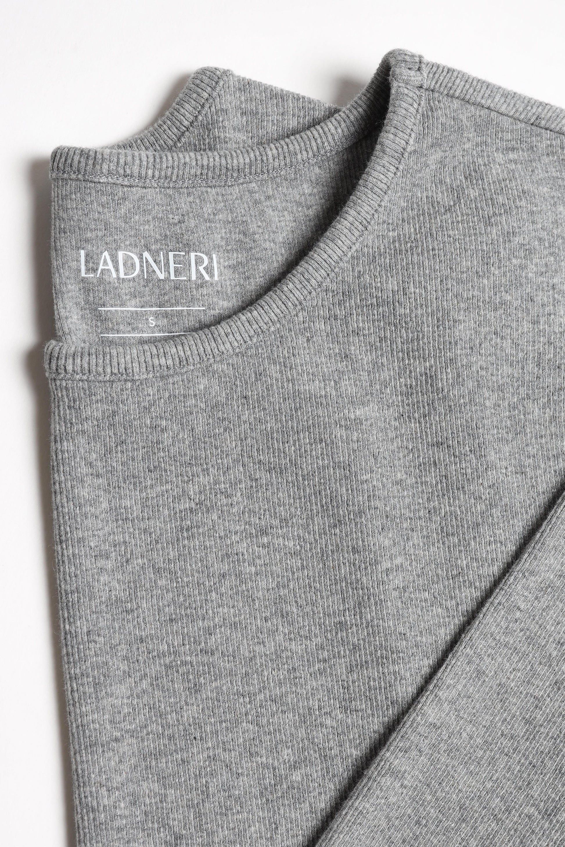 Longsleeve Line in Grau Melange – Ladneri