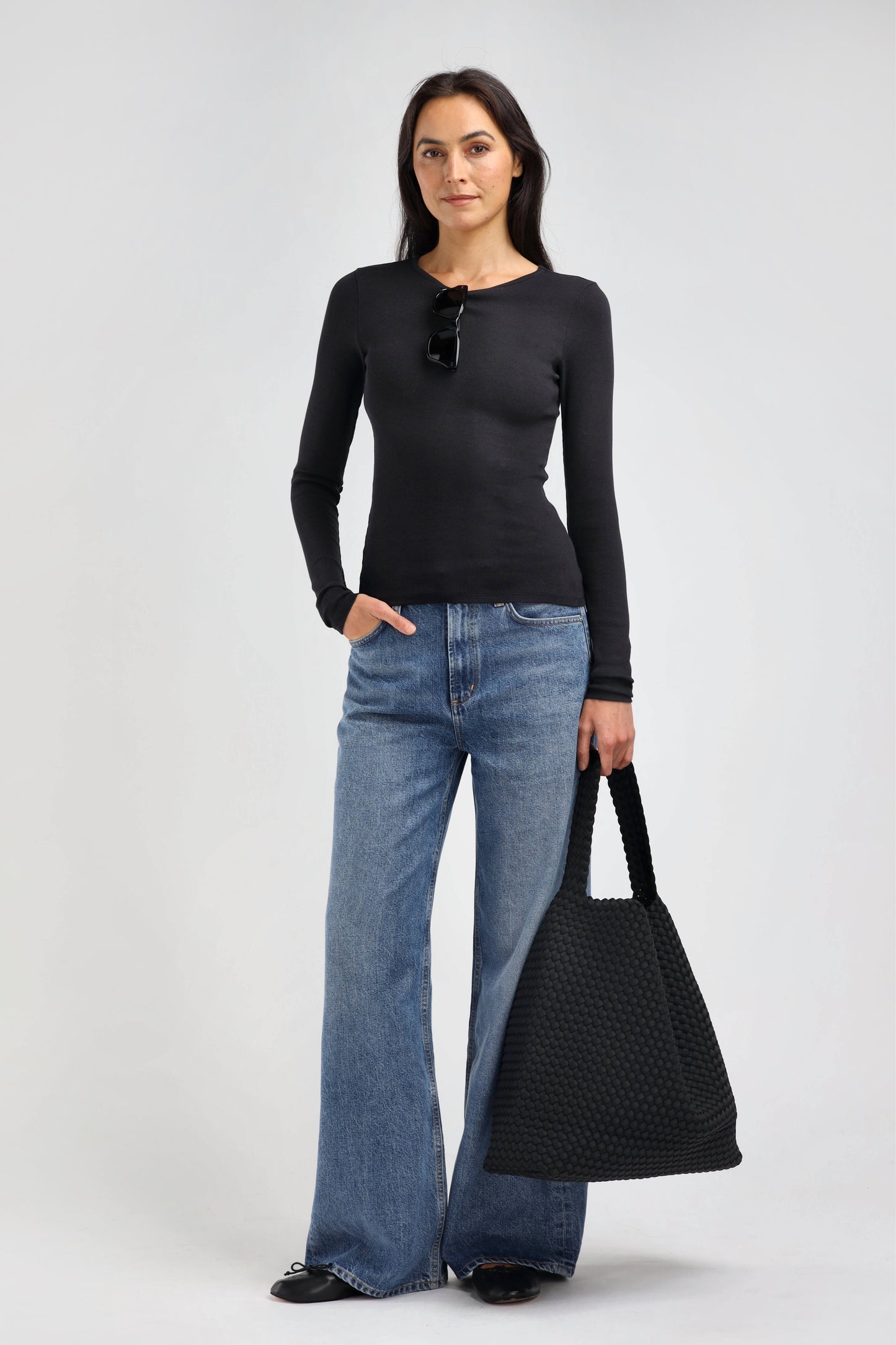 Longsleeve Line in Schwarz – Ladneri