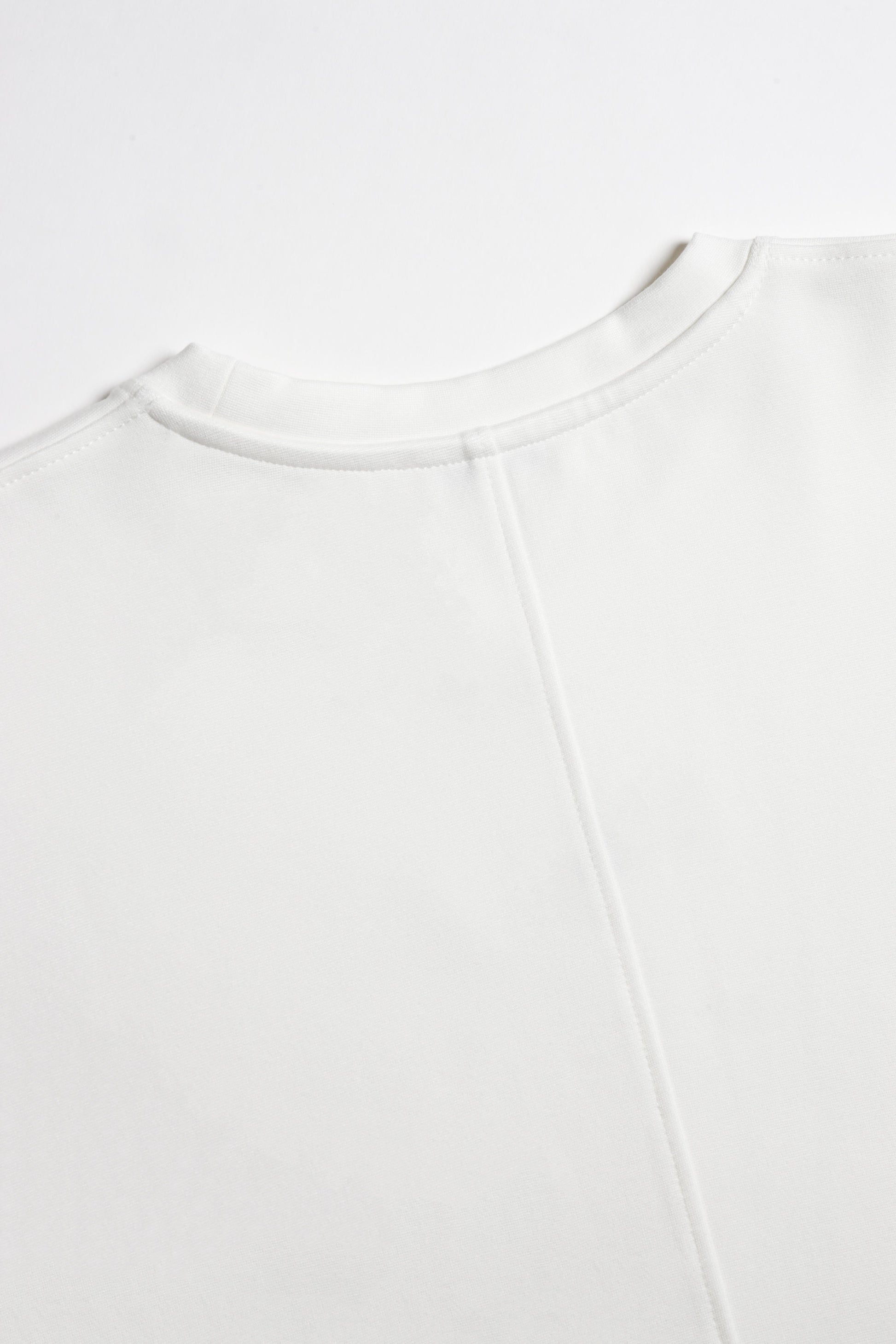 T-Shirt Elodie Embroidery in Off White – Ladneri 