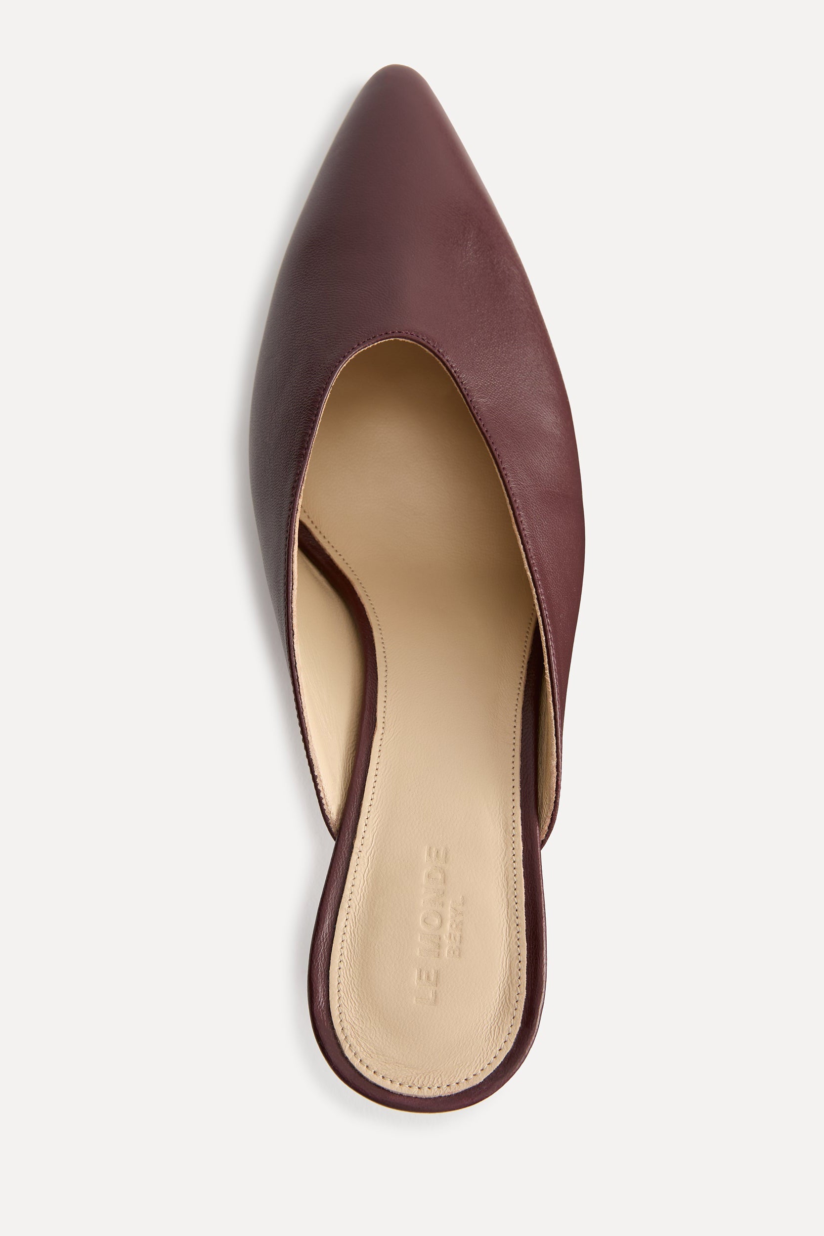 Mules Petra in Bordeaux Le Monde Beryl