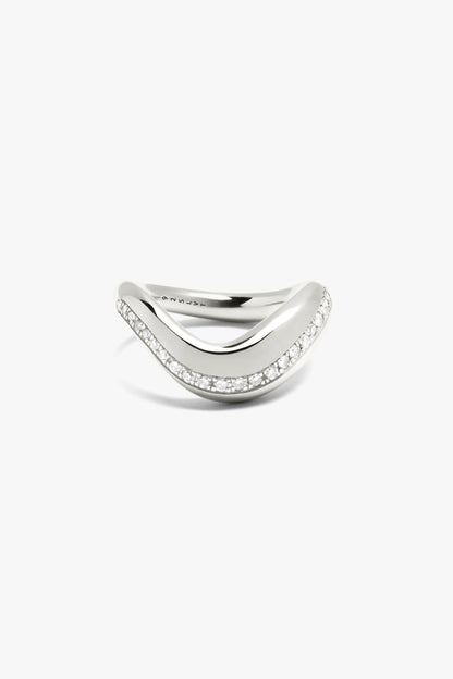 Curvy Diamonds Ring in Silver by Lilian von Trapp - Anita Hass
