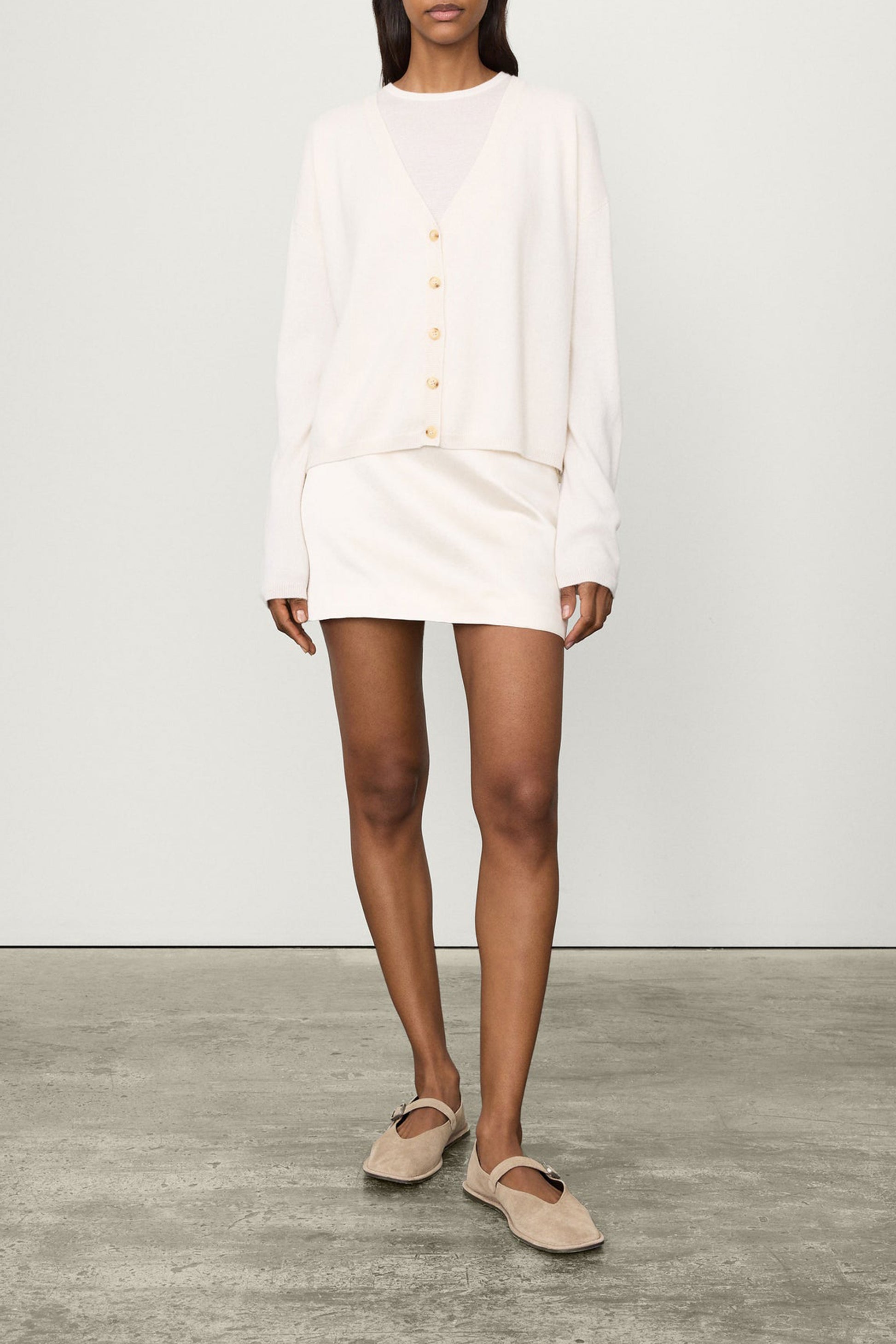 Cardigan Abby in Cream Lisa Yang
