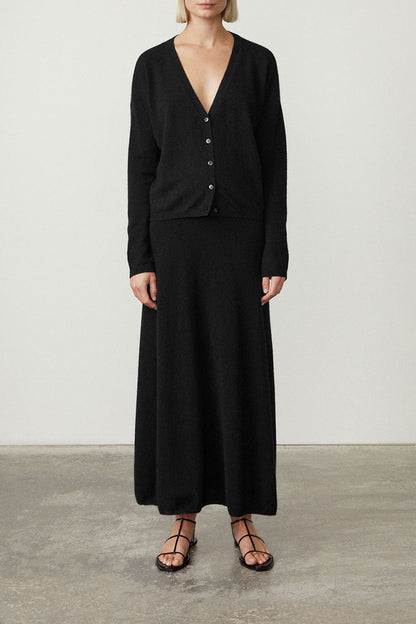 Cardigan Abby in Schwarz Lisa Yang