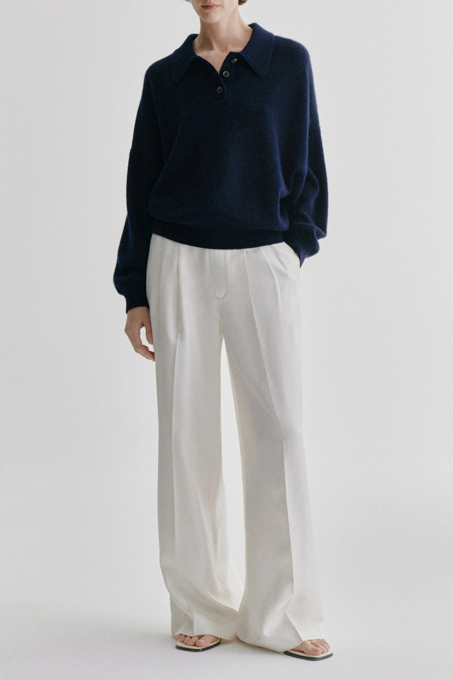 Pullover Etta in Navy Lisa Yang