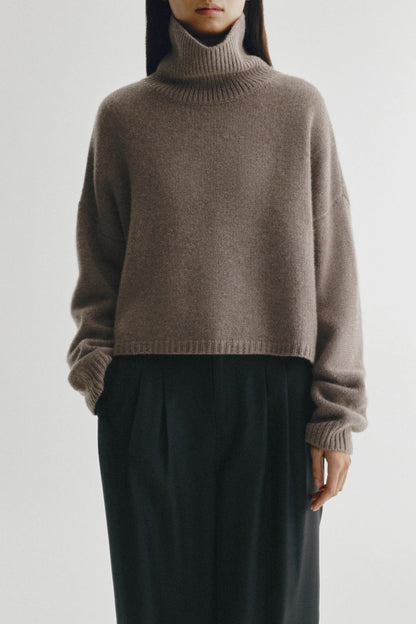 Pullover Zerlina in Truffle Lisa Yang