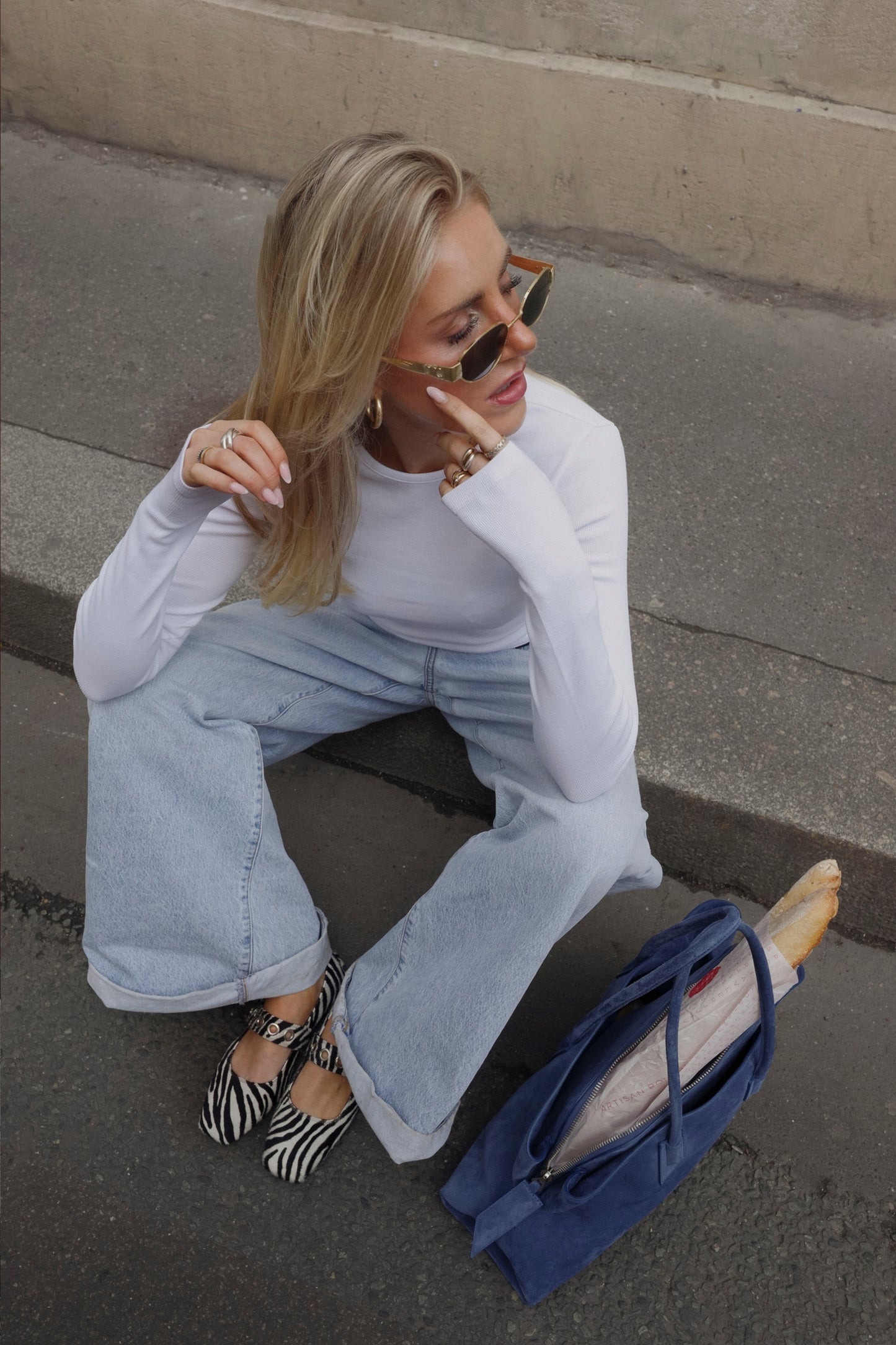 Línea de manga larga en blanco