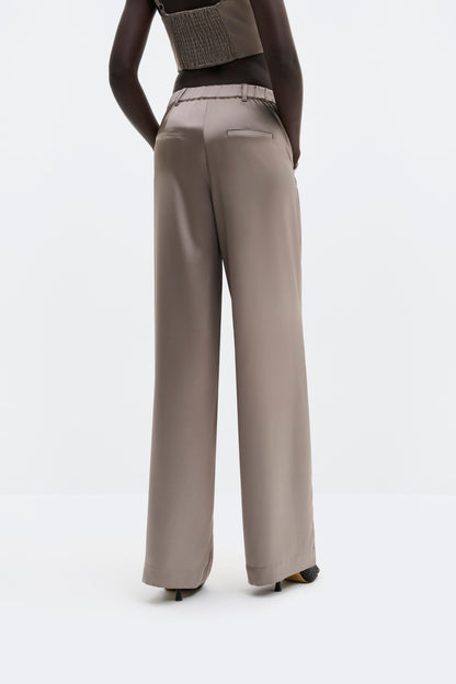 Hose Sarah in Graphite Malina