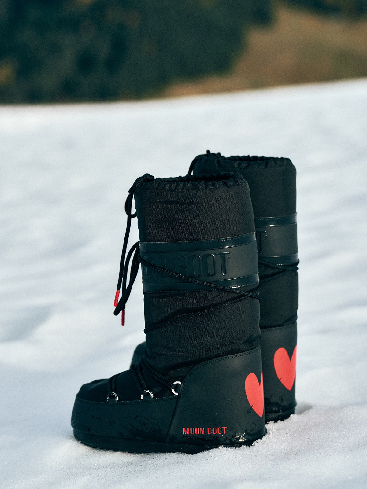 Moon Boot Icon 'Heart' in zwart Moon Boot x Anita Hass - Anita Hass