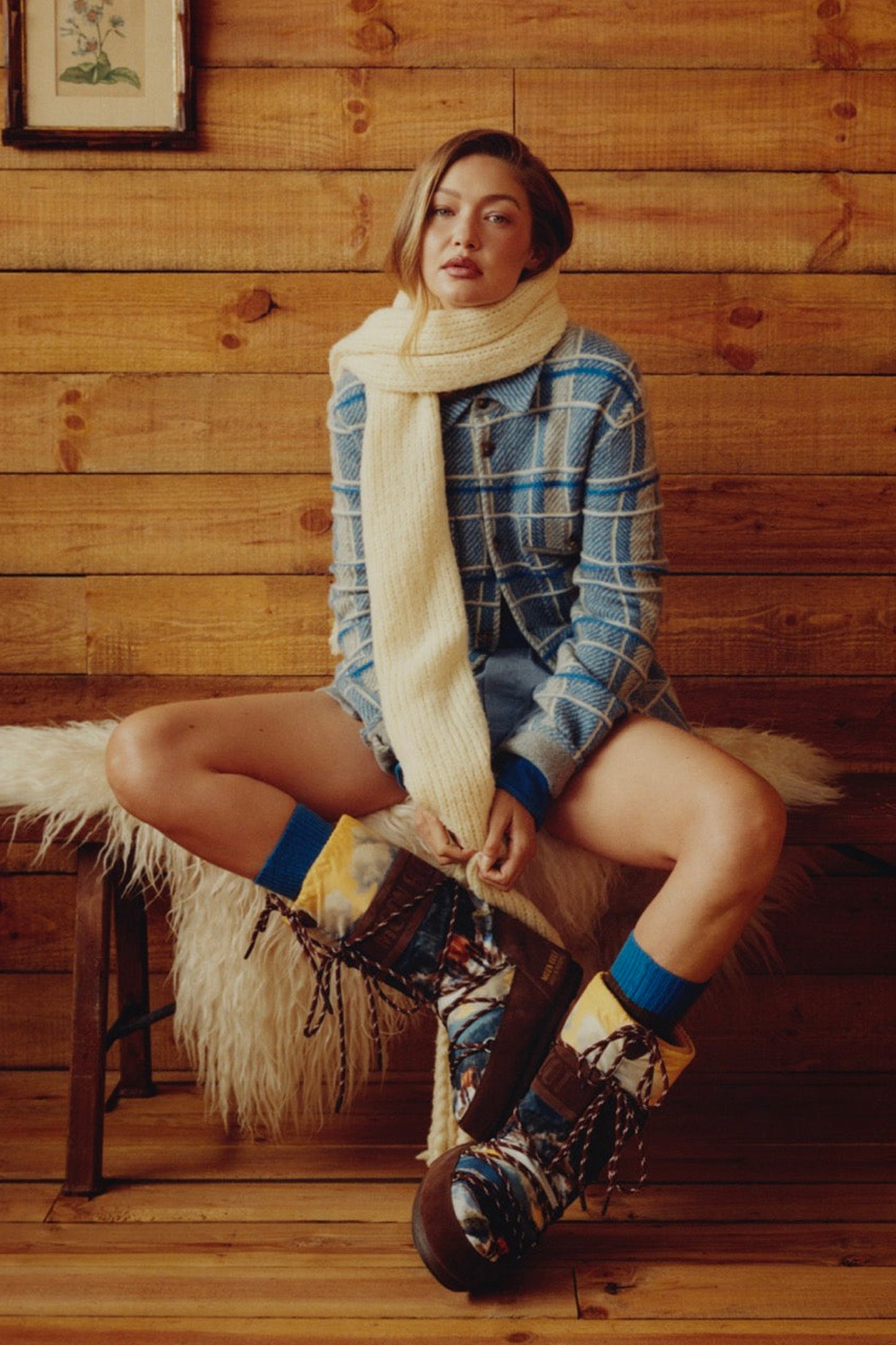 Postal «Moon Boot Icon» en color cacao. Moon Boot x Guest in Residence: Anita Hass