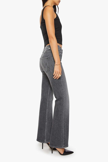 Jeans The Bookie in Dainty and Dangerous Mother