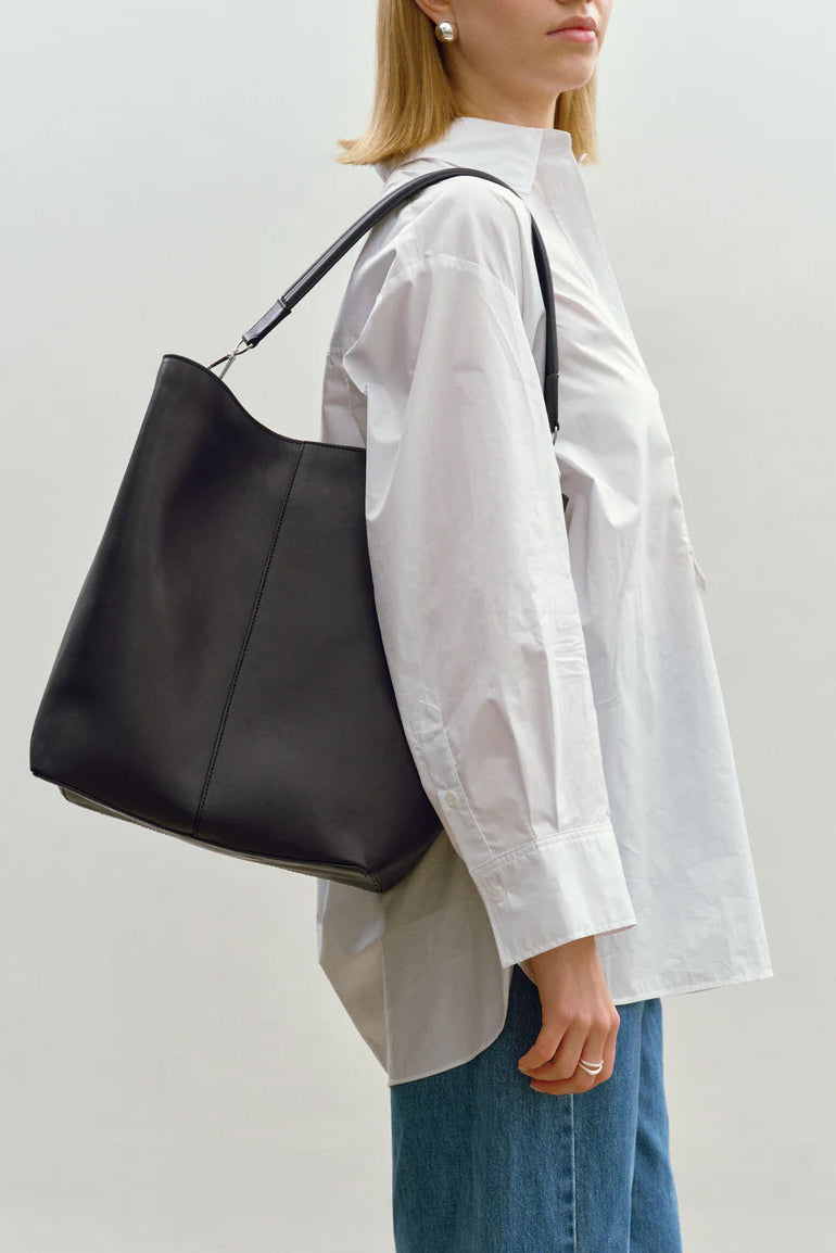 Twist 26 Bag in Supple BlackMétier - Anita Hass