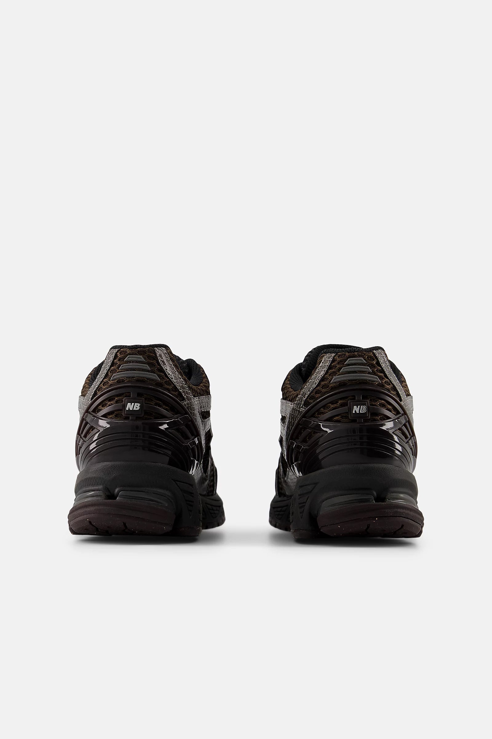 Zapatillas 1906 en color Thunder Brown/Black de New Balance - Anita Hass