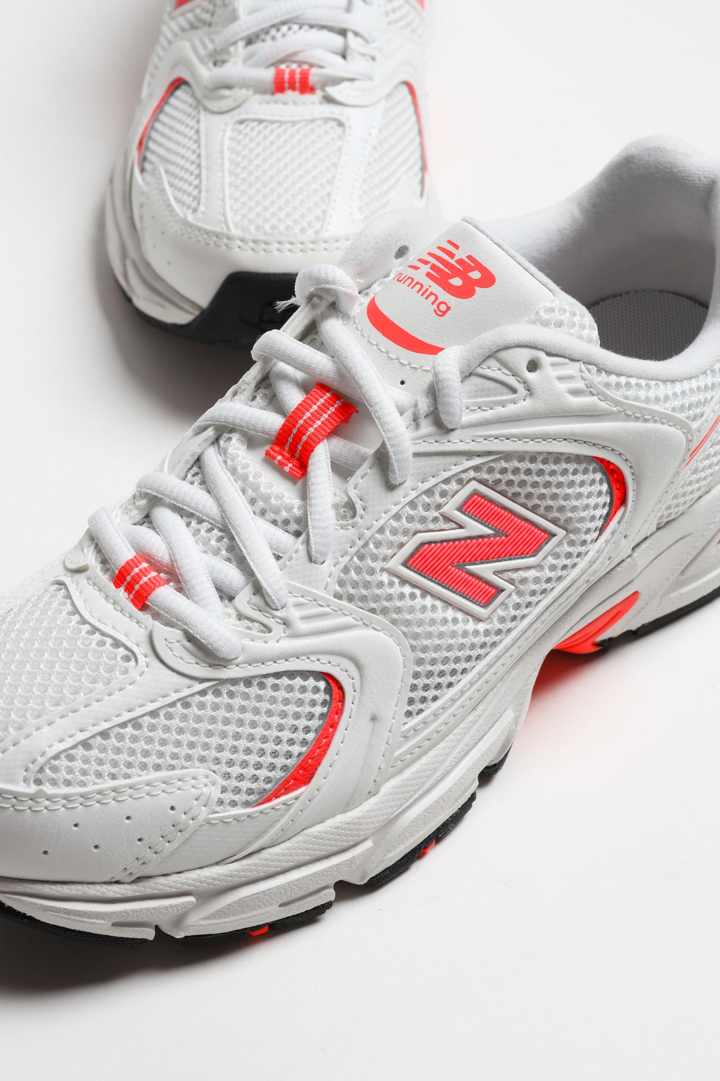 530 Sneakers in Sea Salt/Peach Nectar by New Balance - Anita Hass