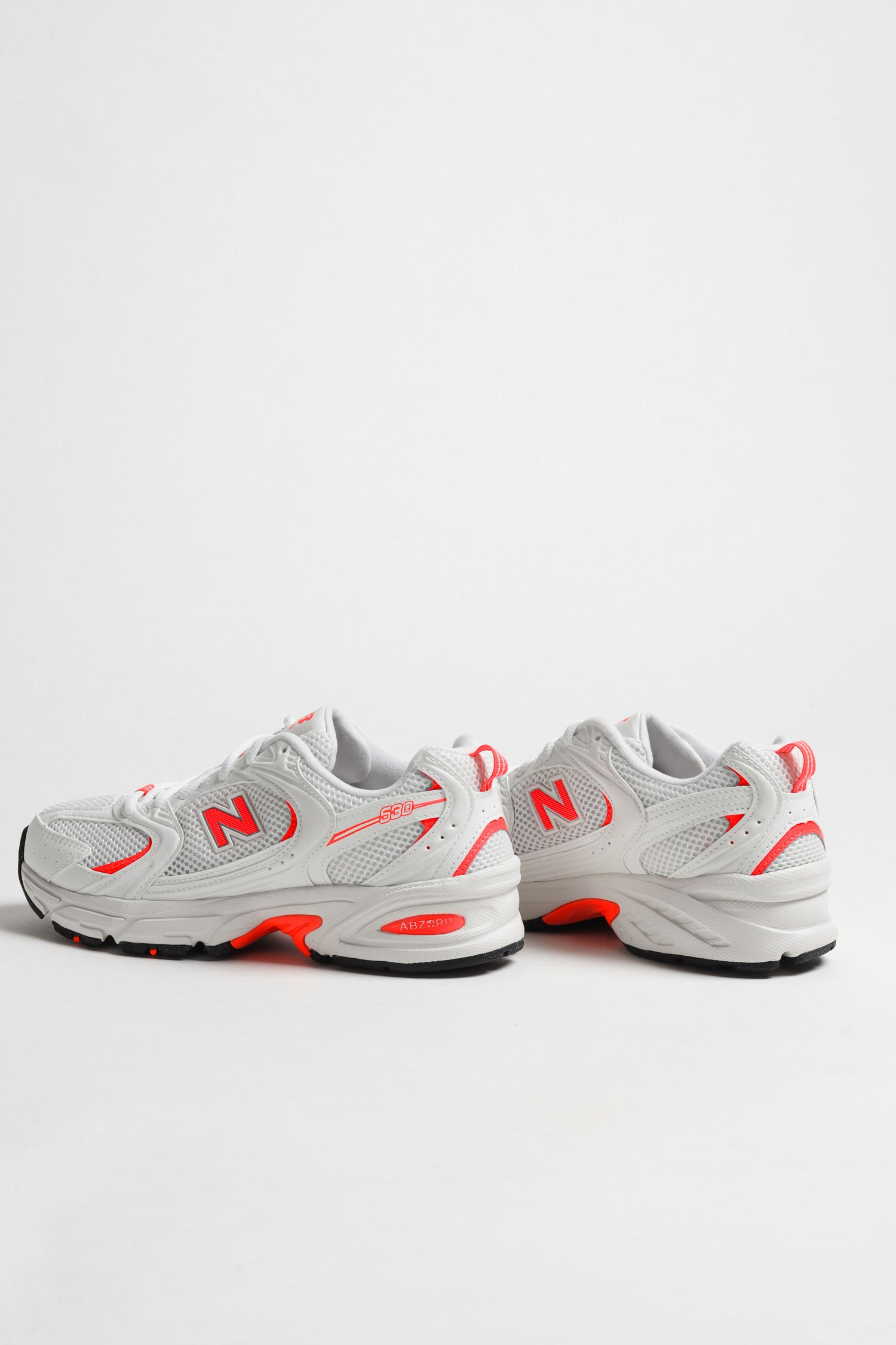 530 Sneakers in Sea Salt/Peach Nectar by New Balance - Anita Hass
