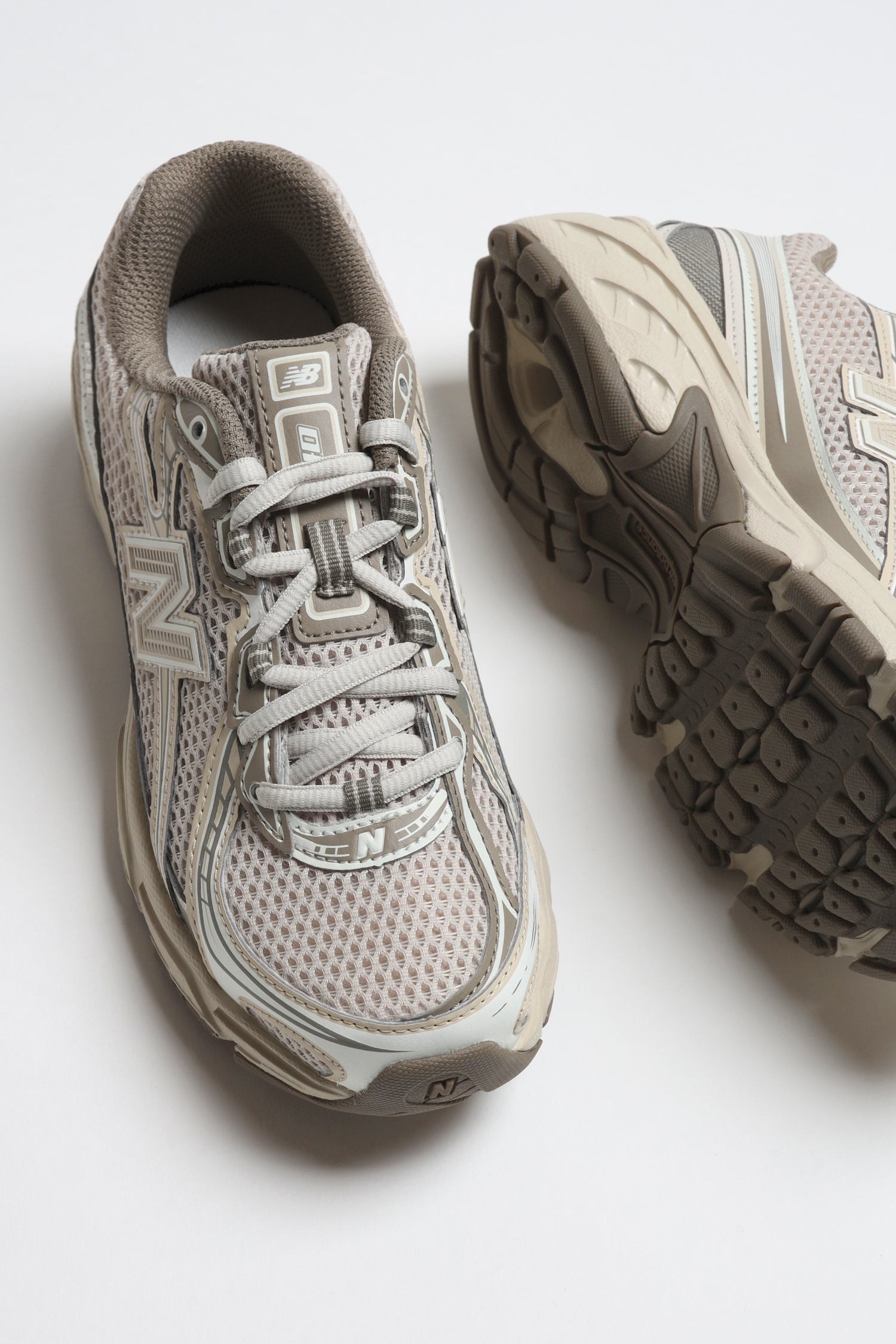 Sneaker 740 in Timberwolf/Sea Salt New Balance - Anita Hass