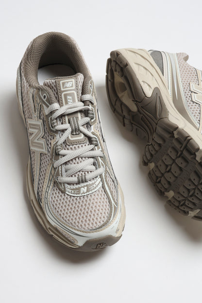 Sneaker 740 in Timberwolf/Sea Salt New Balance - Anita Hass