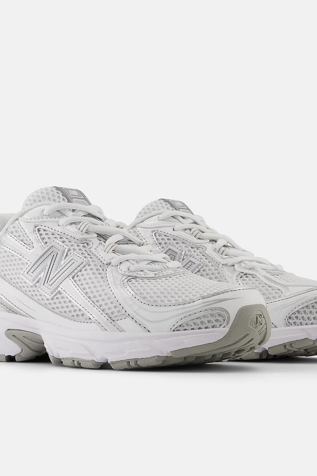 740 Sneakers in White/Silver Metallic - New Balance - Anita Hass