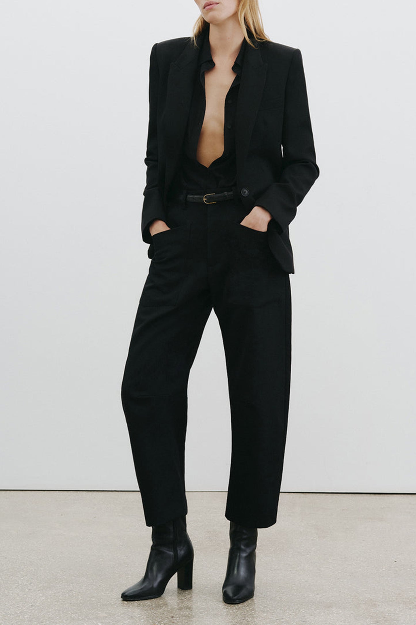 Hose Shon Wool in Schwarz