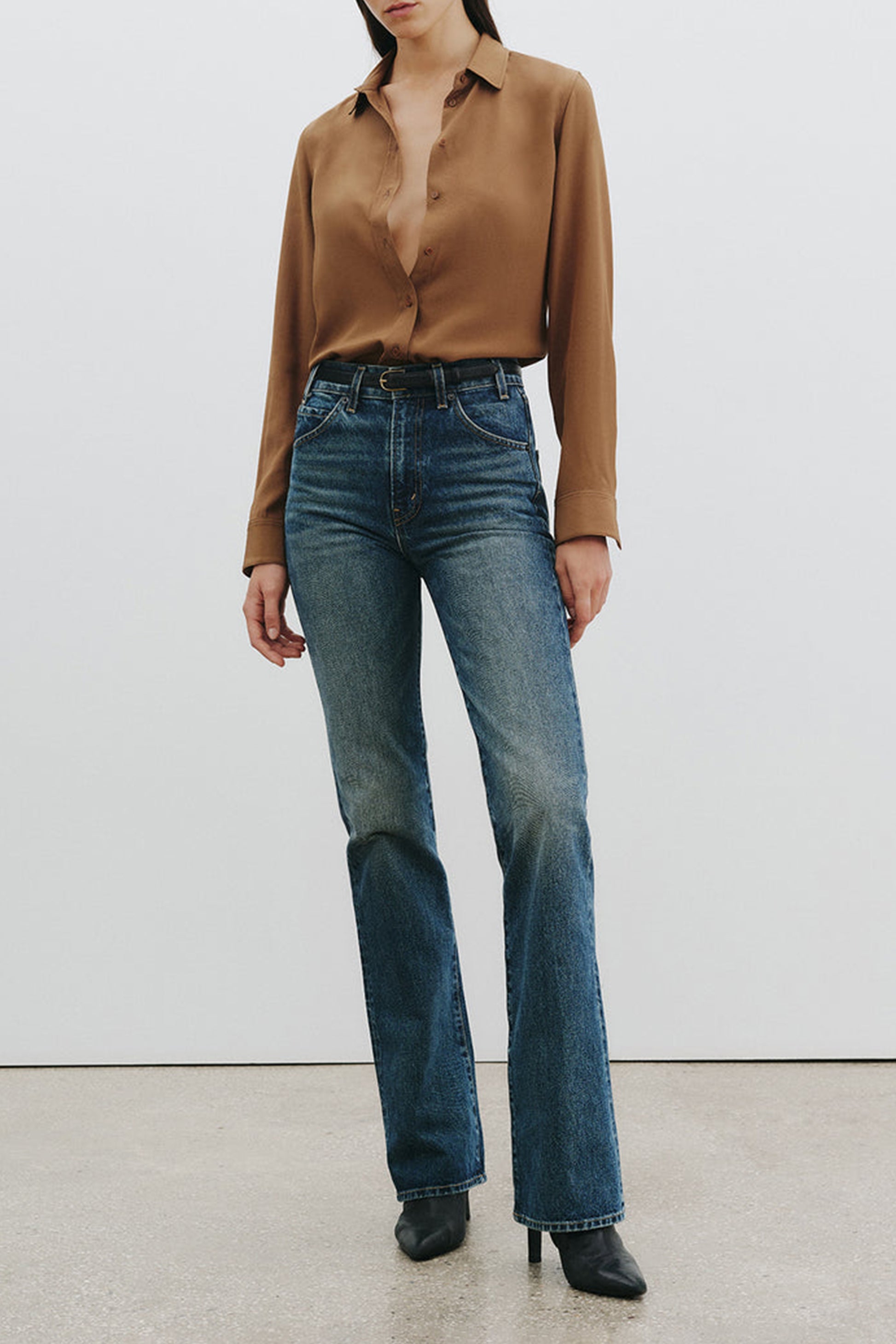 Gaia Slim Blouse in Cognac by Nili Lotan - Anita Hass
