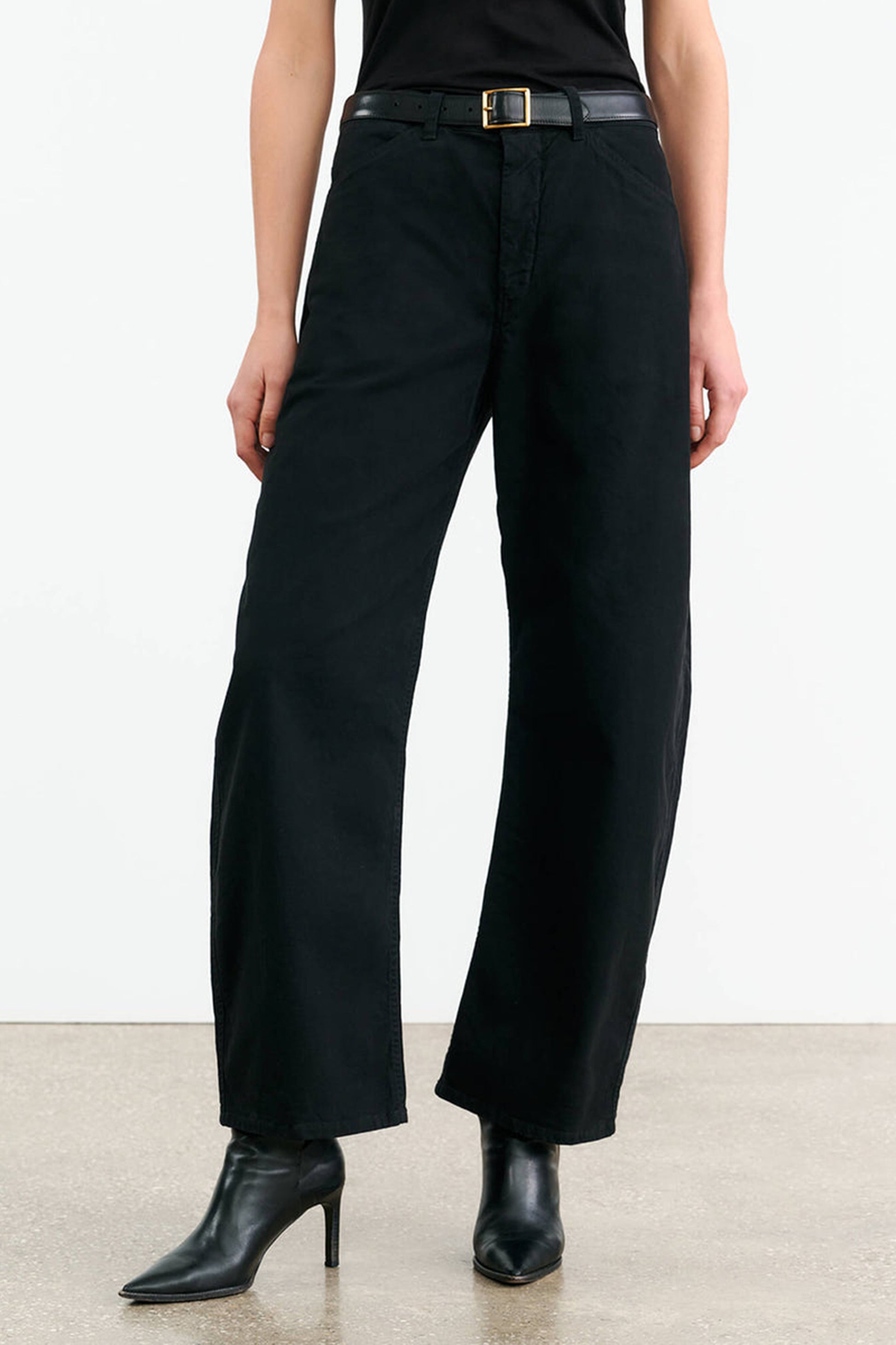 Tribeca Pants in Jet Black by Nili Lotan - Anita Hass