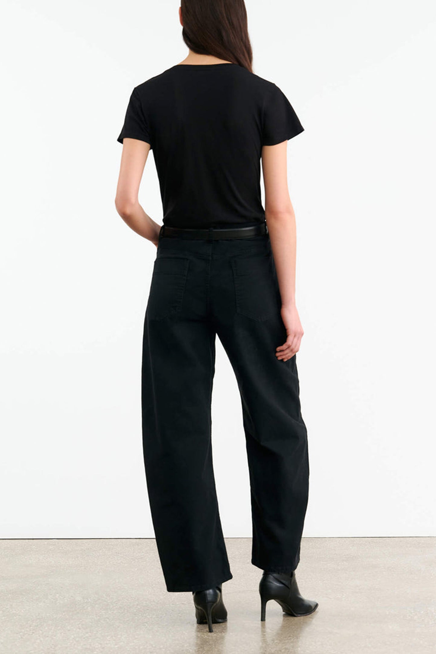 Tribeca Pants in Jet Black by Nili Lotan - Anita Hass