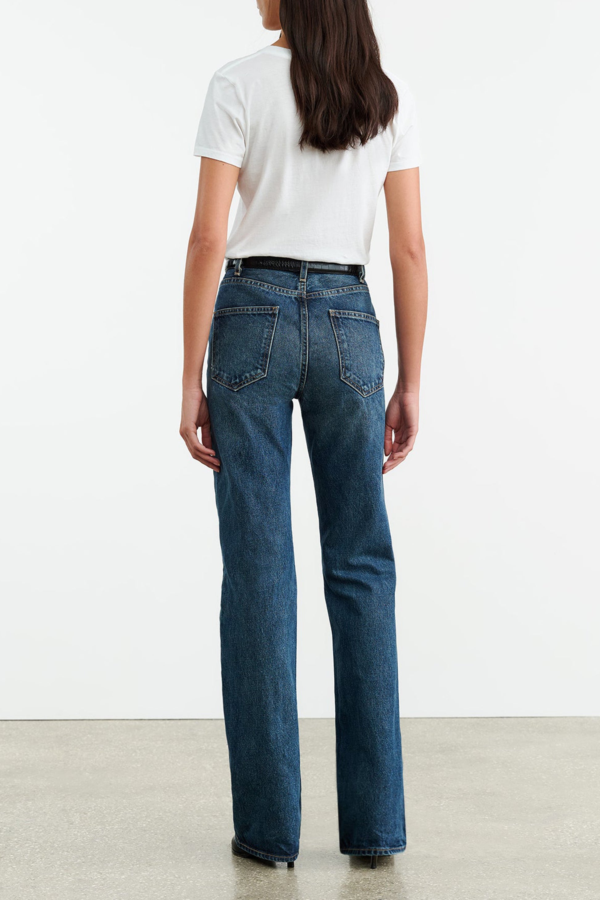 Jeans Joan in Simon WashNili Lotan - Anita Hass