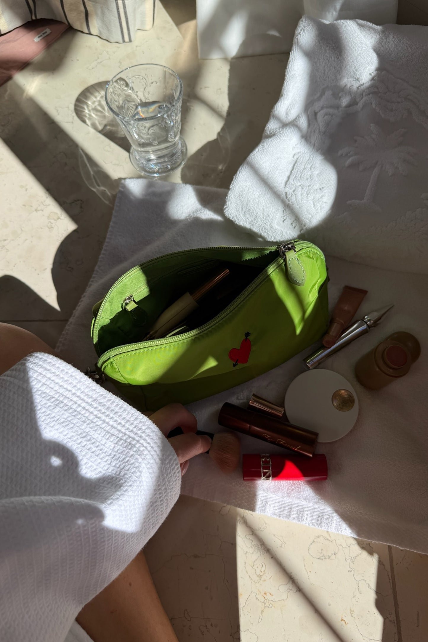 Pouch 'Heart' in Matcha Nylon