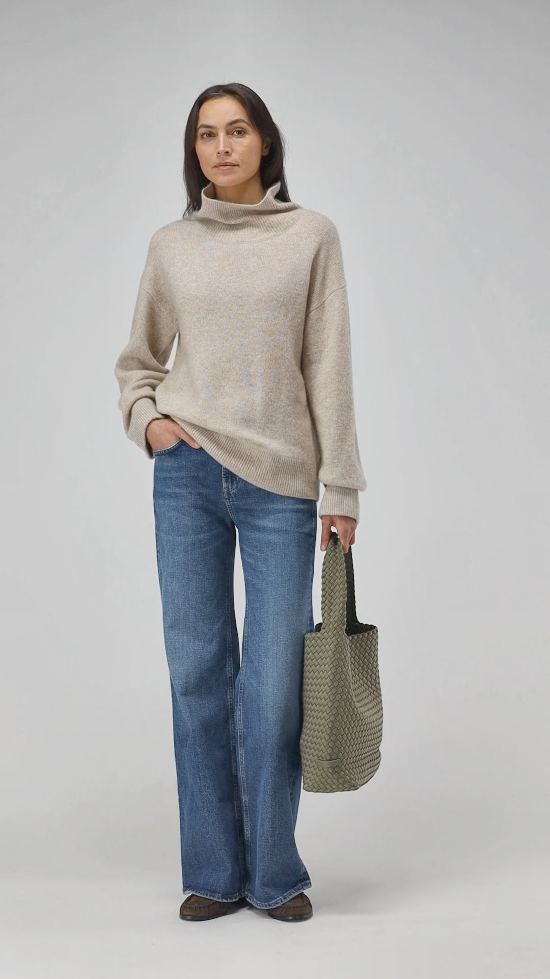 Rollkragenpullover Jardin Soleil in Beach Pebble – Ladneri