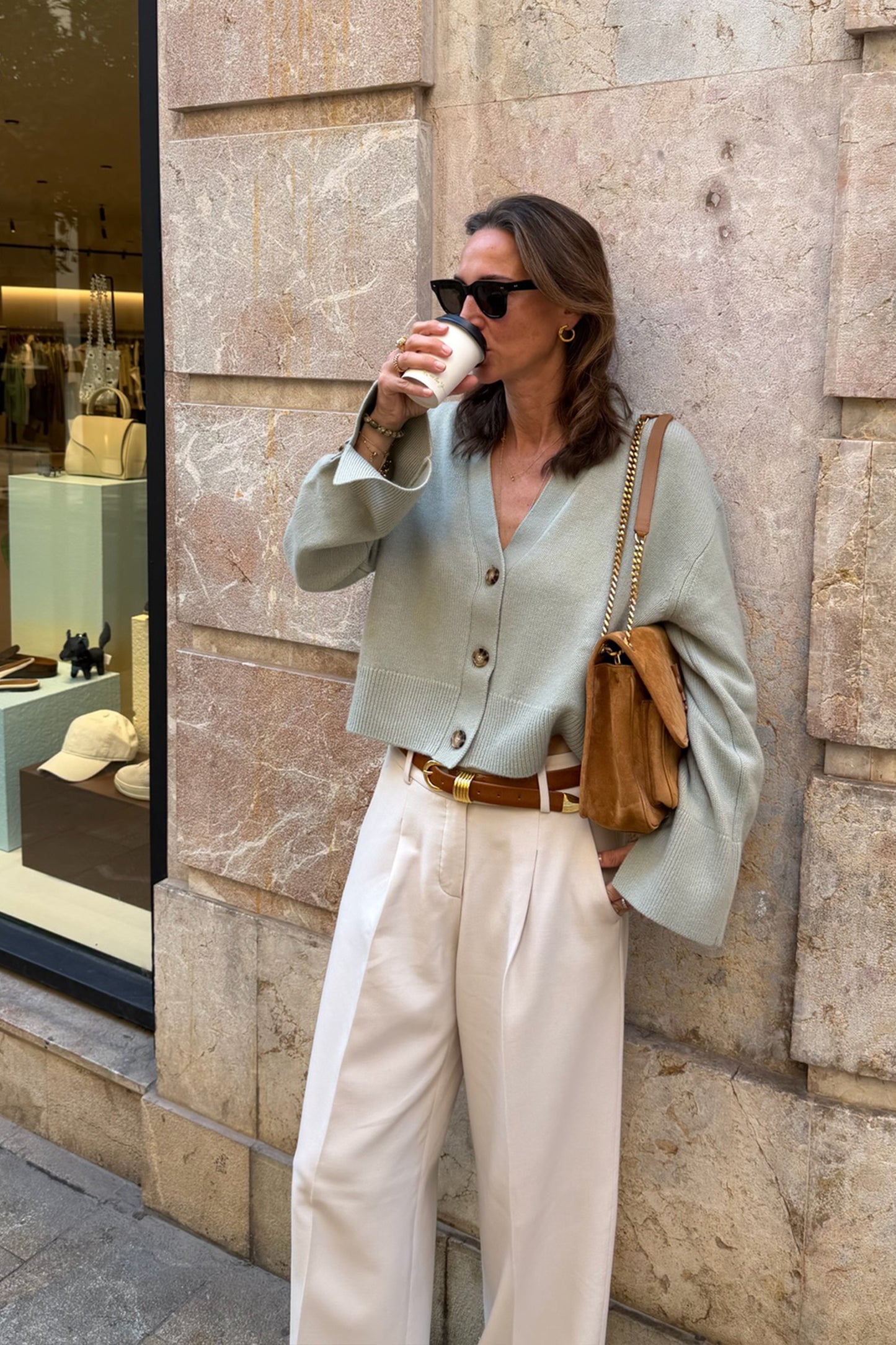 Cardigan Palais in LakeLadneri - Anita Hass